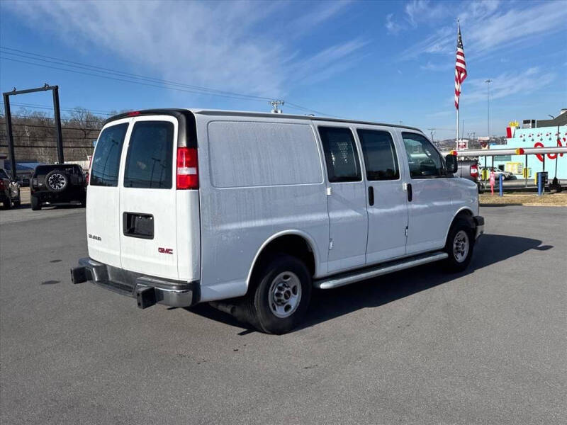 2024 GMC Savana 2500