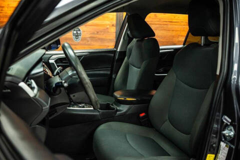 2022 Toyota RAV4 Hybrid LE