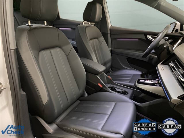 2024 Audi Q4 e-tron quattro Premium Plus 50