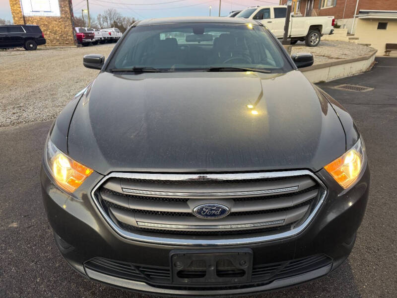 2019 Ford Taurus SEL