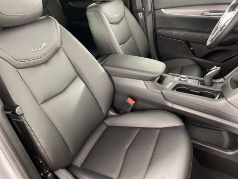 2025 Cadillac XT5 Luxury