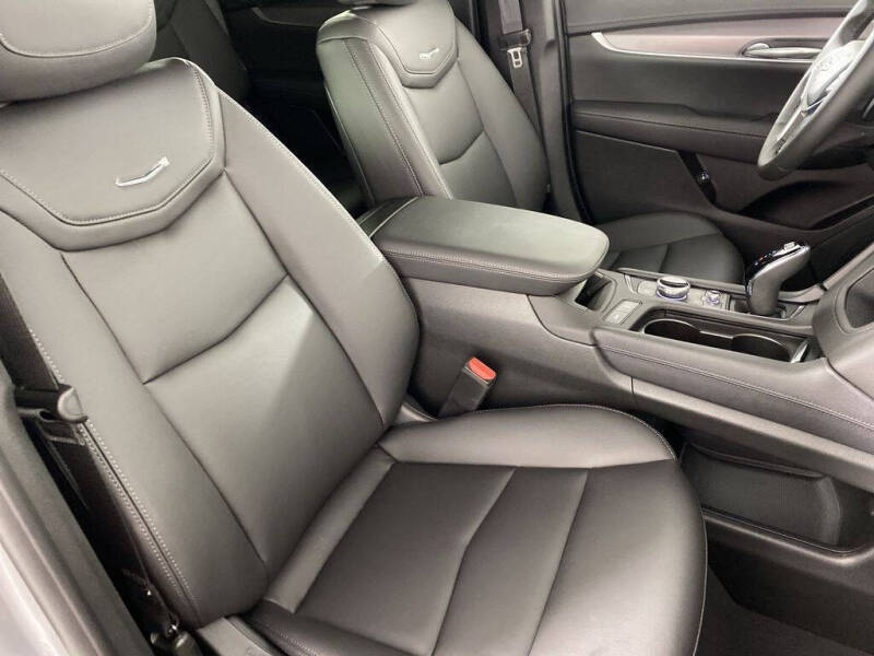 2025 Cadillac XT5 Luxury