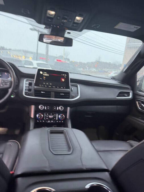 2022 GMC Yukon XL SLT