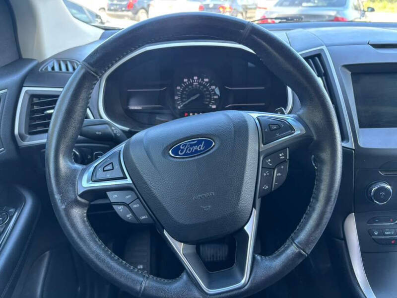2017 Ford Edge SEL