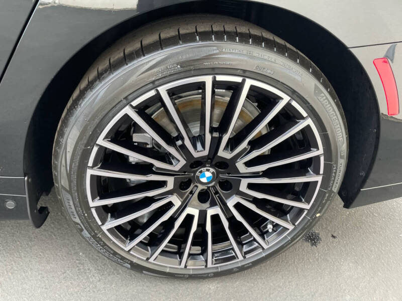 2026 BMW 7 Series 750e xDrive