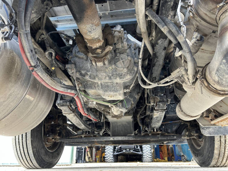 2016 Peterbilt 579 Road 579 Road Tractor