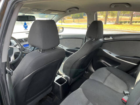 2013 Hyundai Accent GS