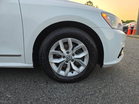 2016 Volkswagen Passat 1.8T S