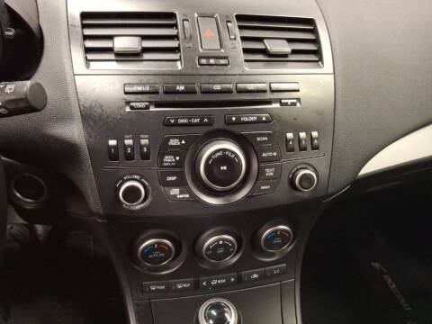 2013 Mazda MAZDA3 i Touring