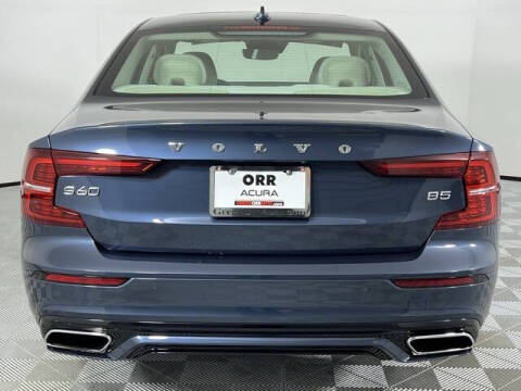 2022 Volvo S60 B5 Momentum