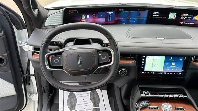 2025 Lincoln Navigator Black Label