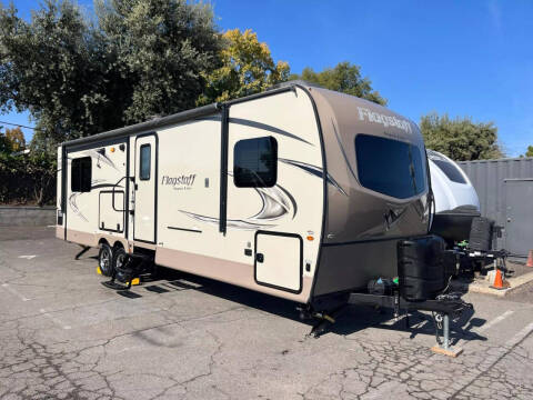 2018 Flagstaff by Forest River Super Lite for sale at Quality Pre-Owned Vehicles in Roseville CA