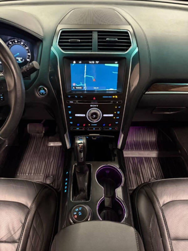 2017 Ford Explorer Platinum