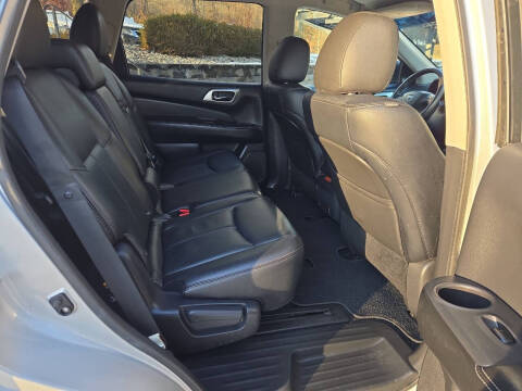 2014 Nissan Pathfinder SL