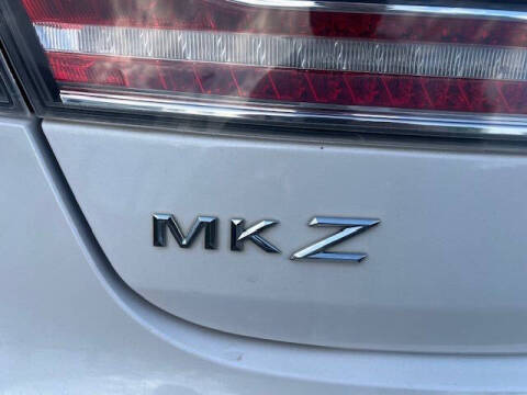 2017 Lincoln MKZ Select