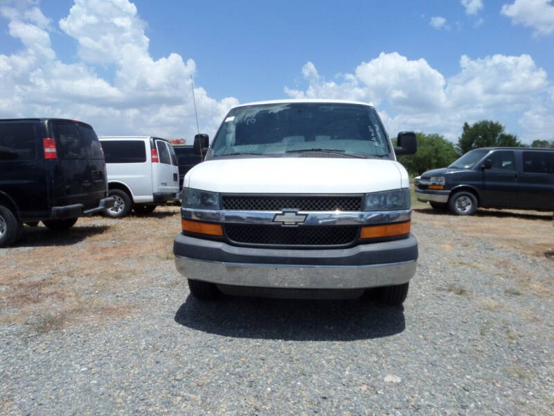 2013 Chevrolet Express Passenger for sale at AUTO FLEET REMARKETING, INC. in Van Alstyne TX