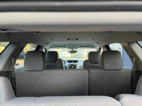 2017 Chevrolet Traverse LS