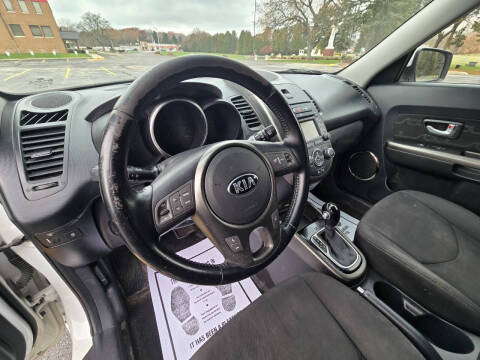 2013 Kia Soul +