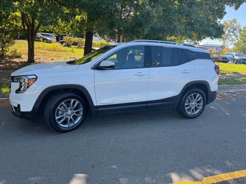 2023 GMC Terrain SLT