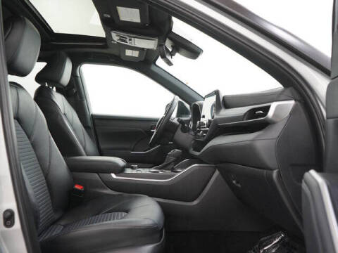 2025 Toyota Highlander XSE