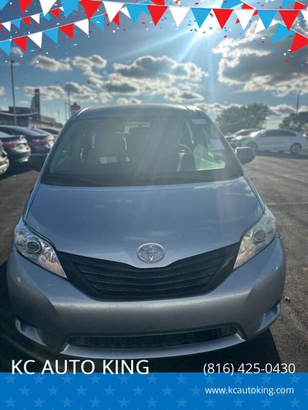 2013 Toyota Sienna L 7-Passenger