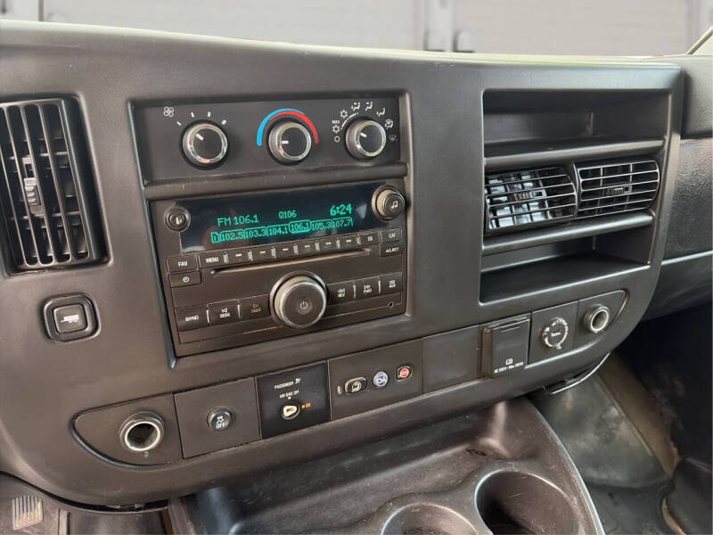 2017 Chevrolet Express LT 3500