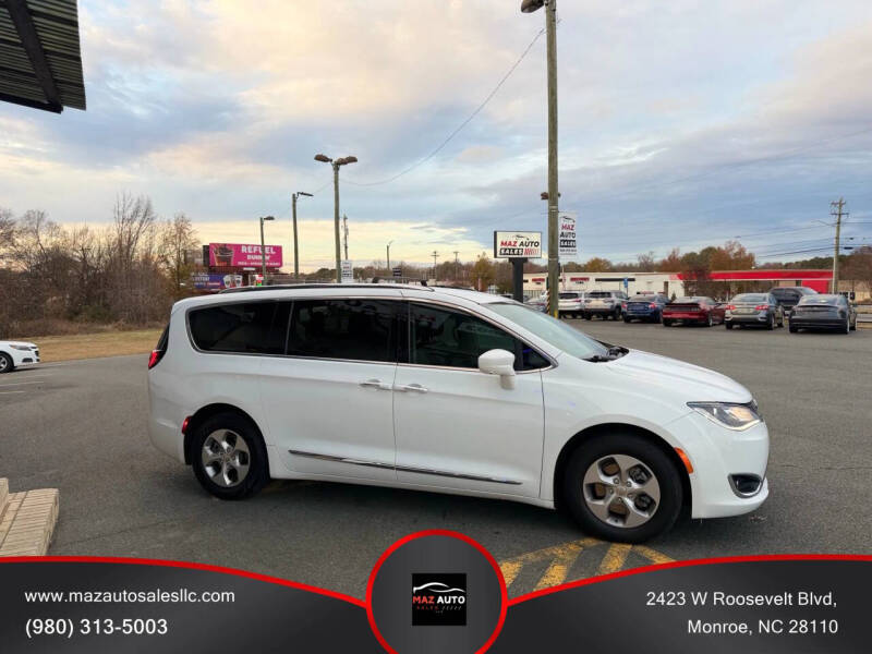 2017 Chrysler Pacifica Touring-L Plus