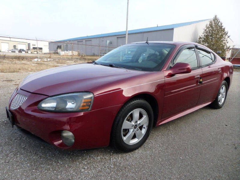 Pontiac Grand Prix's photo