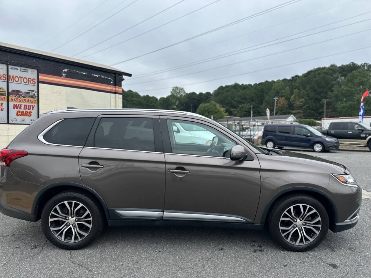 2018 Mitsubishi Outlander for sale at S & S Motors in Marietta, GA