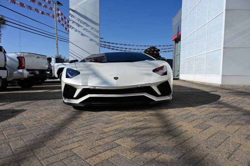 2018 Lamborghini Aventador S's photo