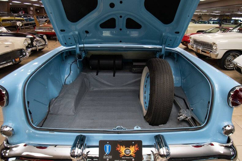 1954 Oldsmobile Starfire