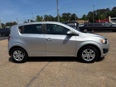 2013 Chevrolet Sonic LT Manual