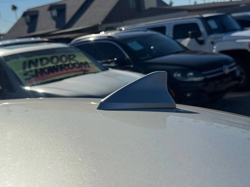 2011 Cadillac DTS Luxury Collection