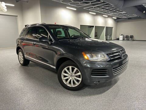 2012 Volkswagen Touareg for sale at EMH Motors in Arlington Heights IL