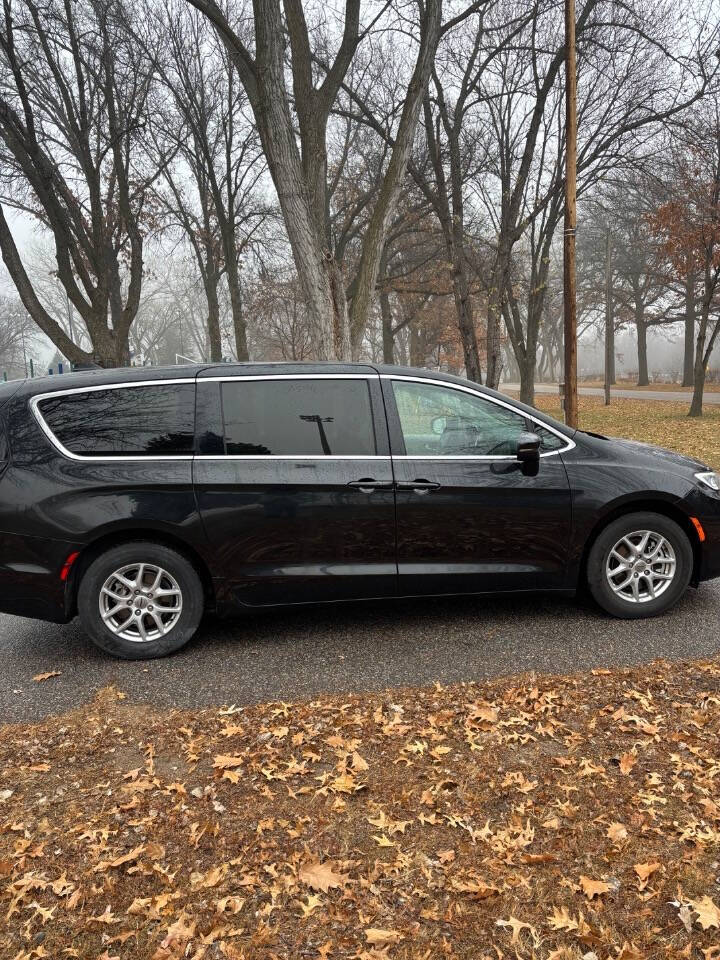 2023 Chrysler Pacifica for sale at BURG AUTO SALES in Stromsburg, NE