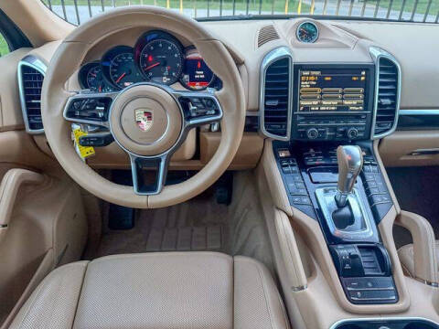 2016 Porsche Cayenne