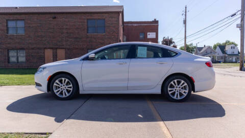 2016 Chrysler 200 LX