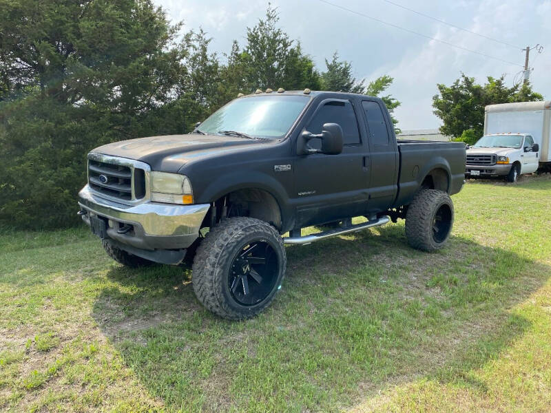 2002 Ford F-250 Super Duty for sale at CAVENDER MOTORS in Van Alstyne TX
