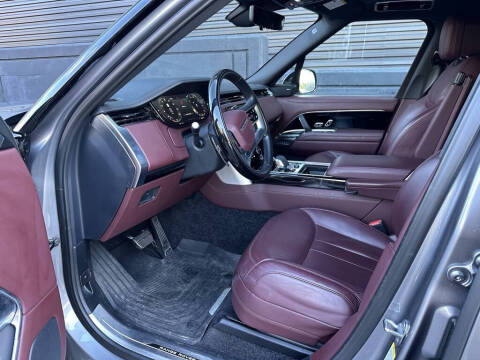 2023 Land Rover Range Rover P530 SE