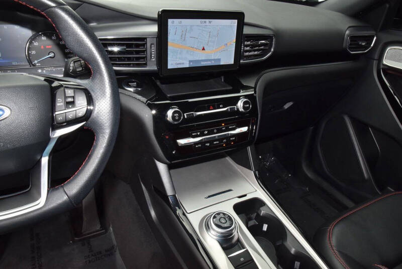 2023 Ford Explorer ST-Line