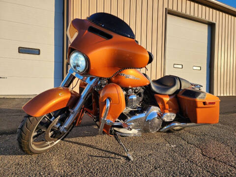 2016 Harley-Davidson FLHX for sale at Massirio Enterprises in Middletown CT