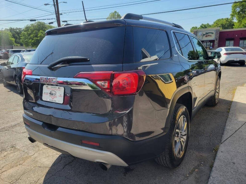 2018 GMC Acadia SLE-2