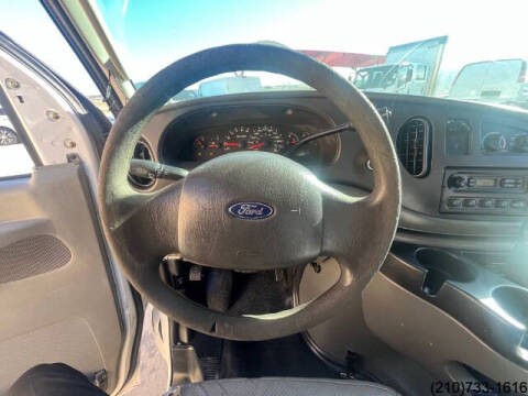 2006 Ford E-Series E-350 SD
