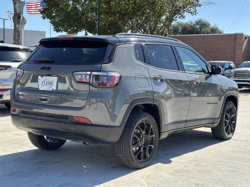 2023 Jeep Compass Altitude
