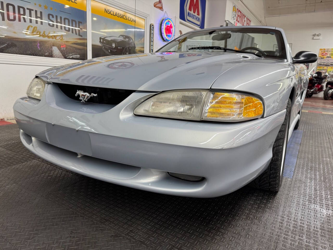 1994 Ford Mustang 12