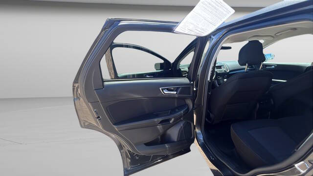 2015 Ford Edge SE