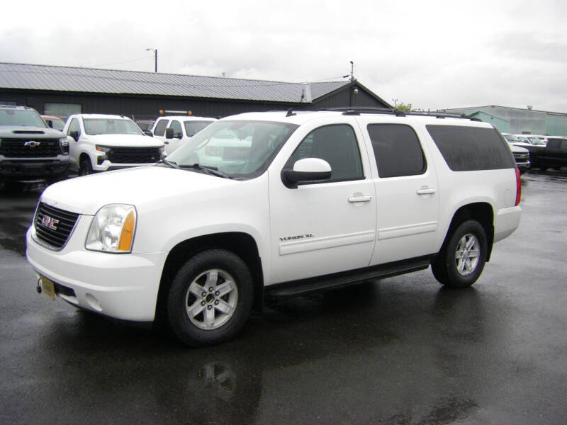 2011 GMC Yukon XL SLE
