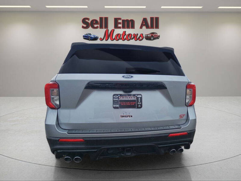 2020 Ford Explorer ST