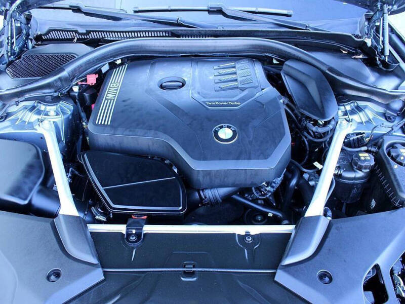 2022 BMW 5 Series 530i