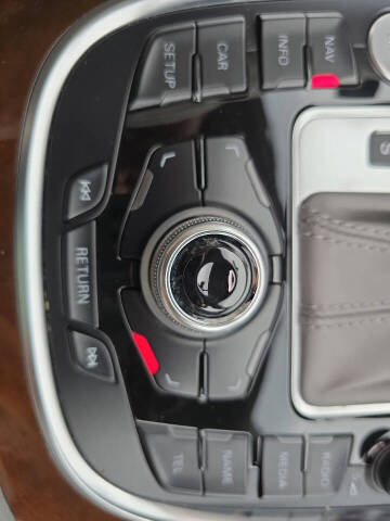 2012 Audi Q5 3.2 quattro Premium Plus